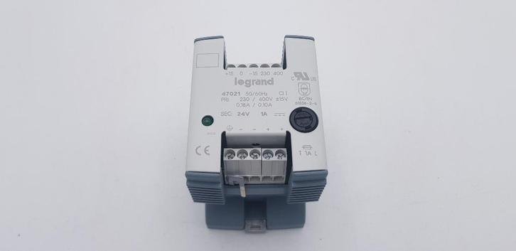 Legrand transformator voeding 47021 230/400 24VDC 1A (1x), Hobby en Vrije tijd, Elektronica-componenten, Gebruikt, Ophalen of Verzenden