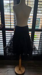 Zwarte Pettycoat - Onderrok, Kleding | Dames, Rokken, Ophalen of Verzenden, Nieuw, Zwart, Knielengte