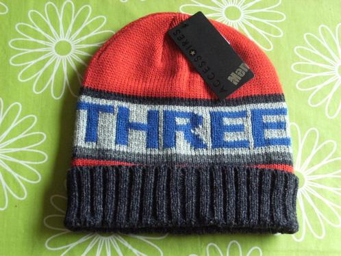 Stoere muts three sixty rood, nieuw met label, Kleding | Heren, Mutsen, Sjaals en Handschoenen, Nieuw, Muts, Ophalen of Verzenden