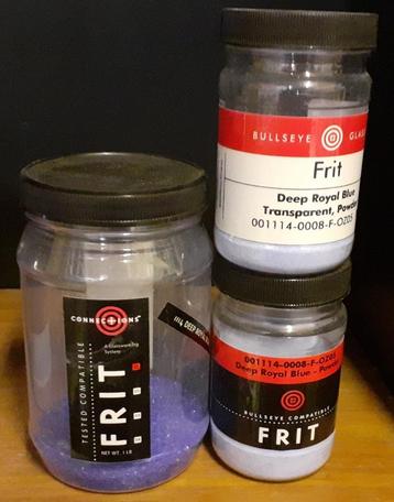 Bullseye glas blauwe fritten in transparant glas beschikbaar voor biedingen