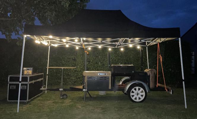 Barbecue (BBQ) kar, full options!, Tuin en Terras, Houtskoolbarbecues, Ophalen