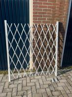 Beveiligings rek met scharnieren, Doe-het-zelf en Verbouw, Ophalen of Verzenden, Zo goed als nieuw, Minder dan 100 cm, 150 tot 200 cm