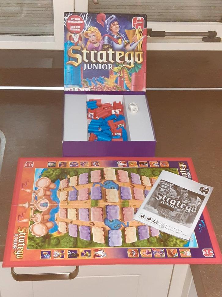 Stratego junior nieuwstaat Jumbo, Hobby en Vrije tijd, Gezelschapsspellen | Bordspellen, Zo goed als nieuw, Ophalen of Verzenden