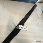 Mercedes W123 1978 Kofferbaklijst Plastic boven slot zie fot, Auto-onderdelen, Ophalen, Gebruikt