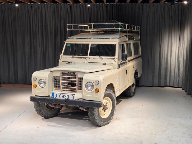 Land Rover 109 Stationwagen 5 deurs Series 3, Auto's, Oldtimers, Particulier, 4x4, Lederen bekleding, Stoelmassage, Trekhaak, Land Rover