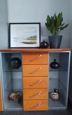 Dressoir cq vitrinekast van beuken, Huis en Inrichting, Kasten | Vitrinekasten, Ophalen, Zo goed als nieuw, 25 tot 50 cm, Minder dan 100 cm