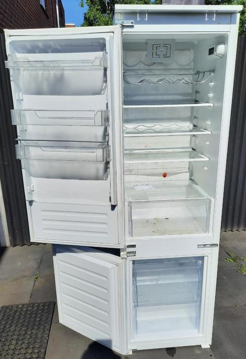 Hele ruime en mooie Koel- /Diepvrieskast IKEA -INBOUW-  €145, Witgoed en Apparatuur, Koelkasten en IJskasten, Zo goed als nieuw