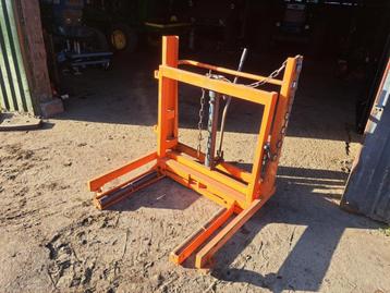  Diverse machines / onderdelen / wielen /velgen beschikbaar voor biedingen