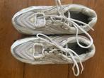 NEW BALANCE SNEAKERS MAAT 42 WIT in goede staat, New Balance, Wit, Ophalen of Verzenden, Sneakers of Gympen