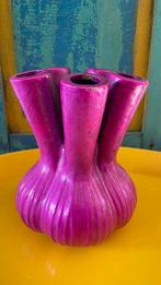 Knalroze tulpenvaasje, Huis en Inrichting, Overige kleuren, Ophalen of Verzenden, Minder dan 50 cm, Glas