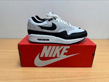 Nike Air Max 1 Essential White Pure Platinum Black 42 Nieuw beschikbaar voor biedingen