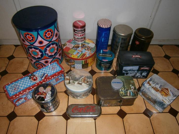 Verzameling 15 blikken met deksel, ouder en nieuwer, diverse, Verzamelen, Blikken, Gebruikt, Overige, Overige merken, Ophalen