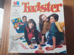 Twister  actief Jeugdspel MB, Hobby en Vrije tijd, Gezelschapsspellen | Bordspellen, Drie of vier spelers, Ophalen, Gebruikt, MB