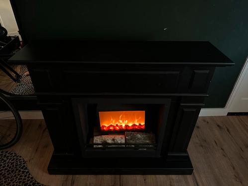 Zwarte Schouw met Elektrische Haard, Huis en Inrichting, Haarden, Gebruikt, Elektrische haard, Ophalen