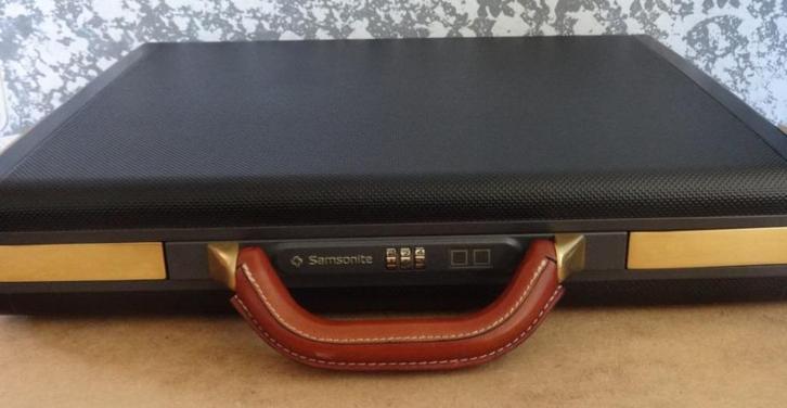 Vintage Samsonite Focus DeLuxe Akte/Attache koffer met slot, Sieraden, Tassen en Uiterlijk, Koffers, Gebruikt, Hard kunststof