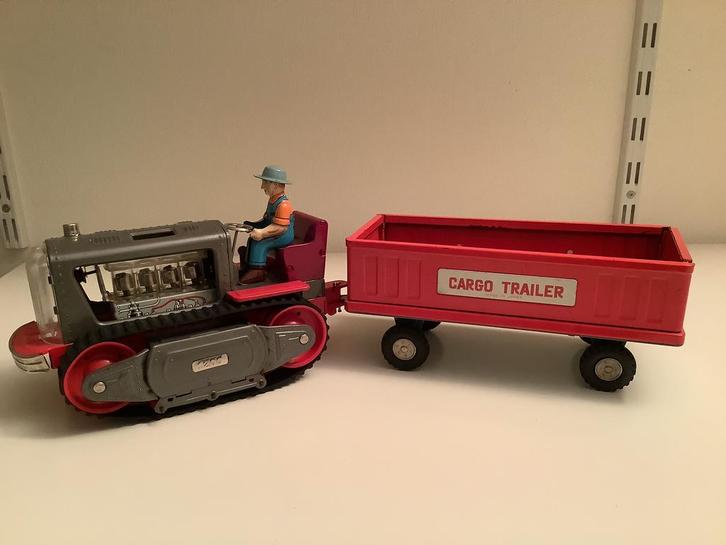 Blikken tractor met cargotrailer, Hobby en Vrije tijd, Modelauto's | 1:5 tot 1:12, Gebruikt, Ophalen of Verzenden