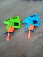2 nerf guns +10 pijlen gebruik maar doen het nog goed, Ophalen of Verzenden, Gebruikt, Jongen of Meisje