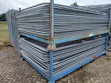 40 knappe bouwhekken round top met voet klem en bokken beschikbaar voor biedingen