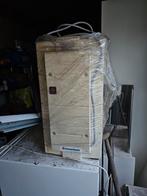 Elektrische boiler, 30 tot 80 cm, Radiator, Ophalen of Verzenden, Zo goed als nieuw