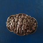 Oude vintage broche Rembrandt 45 jaar oud, Ophalen of Verzenden, Gebruikt, Zilver, Overige materialen