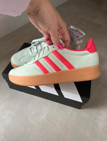 Adidas sneakers dames maat 39 beschikbaar voor biedingen