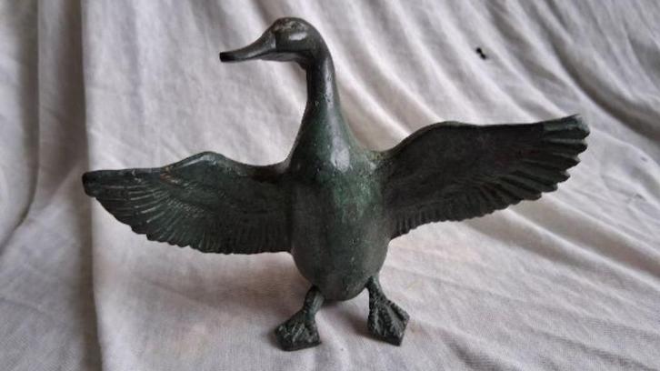 Bronzen eend, Antiek en Kunst, Antiek | Koper en Brons, Brons, Ophalen of Verzenden