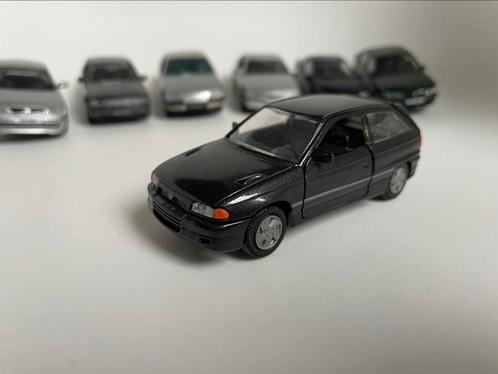model Opel Astra F 3-d GSi, 1/43 GAMA, donkergrijs antraciet, Hobby en Vrije tijd, Modelauto's | 1:43, Gebruikt, Auto, Gama, Ophalen of Verzenden