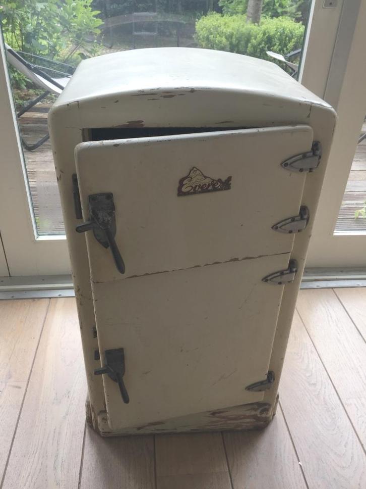 Antieke, Vintage Koelkast Everest uit Barcelona, Antiek en Kunst, Antiek | Keukenbenodigdheden, Ophalen