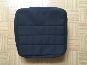 Schoudertas beschikbaar voor biedingen