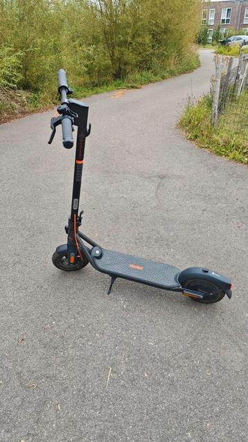 Segway-ninebot kickscooter F2 Pro beschikbaar voor biedingen