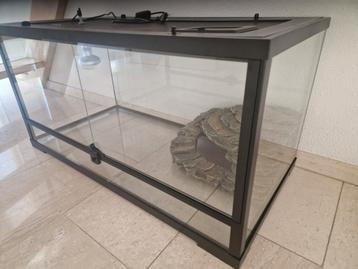 Repto Terra Earth | 91 x 46 x 46CM terrarium met warmte lamp beschikbaar voor biedingen