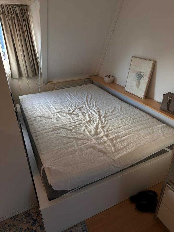 Ikea bedframe malm 140, Huis en Inrichting, Slaapkamer | Bedden, Zo goed als nieuw, Tweepersoons, 140 cm, Hout, Wit, Ophalen