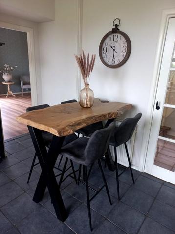 Massieve bartafel uit één stuk – perfect voor mancave!  beschikbaar voor biedingen