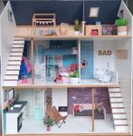 Handgemaakt Barbiehuis, volledig ingericht., Kinderen en Baby's, Speelgoed | Poppenhuizen, Ophalen, Nieuw, Poppenhuis