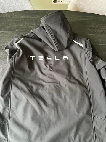 Tesla Jassen beschikbaar voor biedingen
