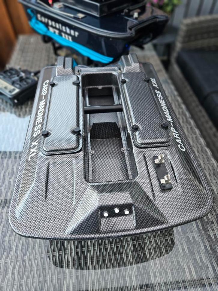 Carp Madness XXL Voerboot - Opknapper, Auto diversen, Dakkoffers, Gebruikt, Ophalen of Verzenden