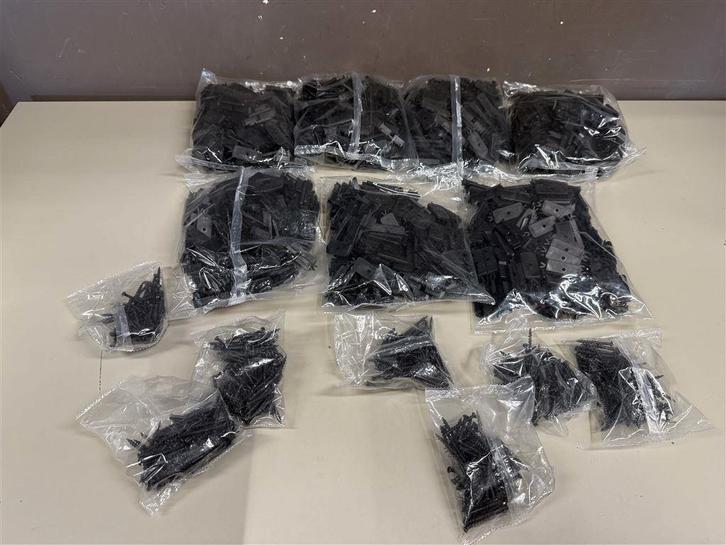 Composiet Dek Clips 6MM Verborgen Bevestigingen Plastic T WP, Doe-het-zelf en Verbouw, IJzerwaren en Bevestigingsmiddelen, Nieuw