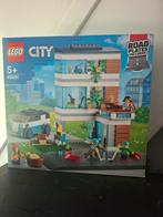 LEGO City Moderne Woonhuis 60291 - Nieuw in Doos!, Kinderen en Baby's, Speelgoed | Duplo en Lego, Ophalen of Verzenden, Nieuw