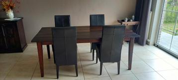 Teakhout eettafel met 4 stoelen - H79 L201 B101 