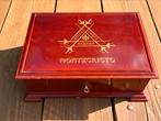 Habanos Montecristo Humidor: Humidify - Gelijk aan Compay 95, Ophalen of Verzenden, Gebruikt, Tabaksdoos of Verpakking