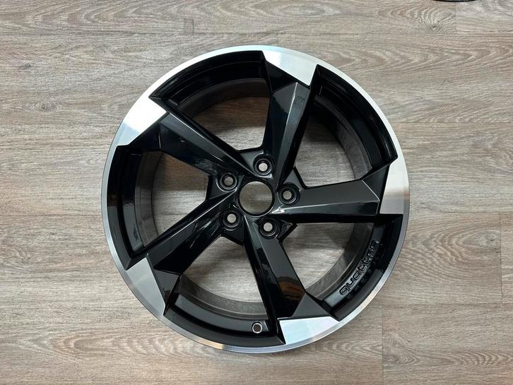 18'' Audi A3 S3 Quattro 8V0601025DS Rotor Velgen Set Nieuw, Auto-onderdelen, Banden en Velgen, Velg(en), Zomerbanden, 18 inch