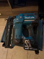 Makita DBN600 tacker, Ophalen of Verzenden, Zo goed als nieuw