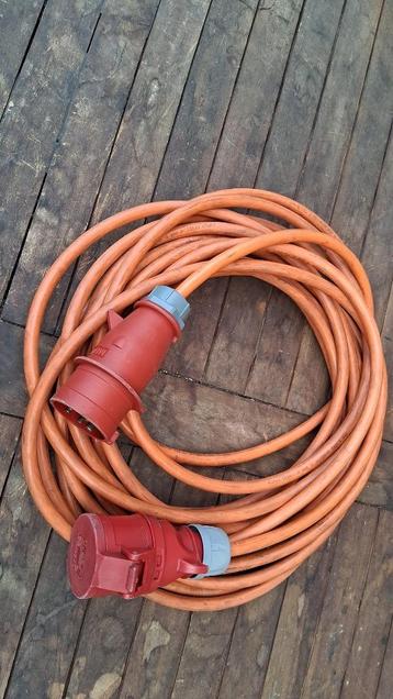 krachtstroom snoer met 2 stekkers beschikbaar voor biedingen