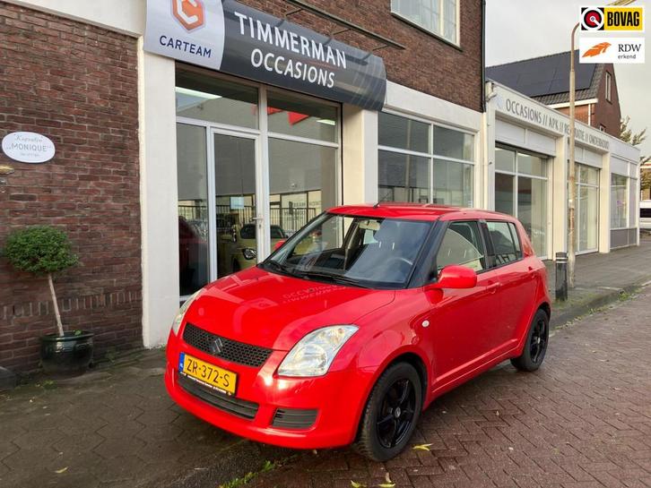 Suzuki Swift 1.3 Comfort|Nw.koppeling|Airco|APK okt'26, Auto's, Suzuki, Te koop, Swift, ABS, Airbags, Airconditioning, Centrale vergrendeling