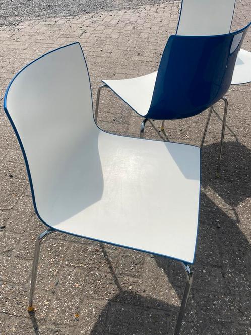 Arper Catifa 46 design stoelen 4 stuks. (Sirkel), Huis en Inrichting, Stoelen, Zo goed als nieuw, Kunststof, Wit, Ophalen of Verzenden