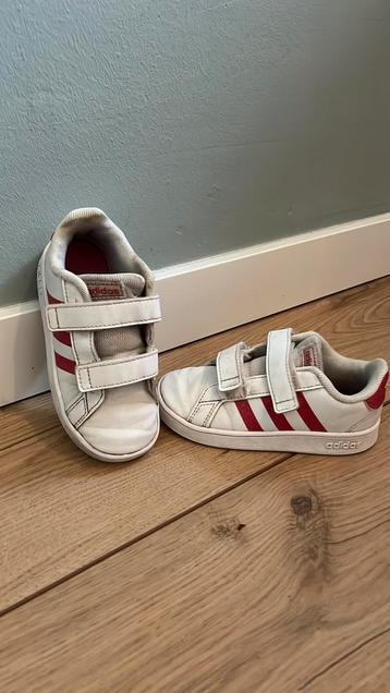 Adidas sneakers - maat 26 beschikbaar voor biedingen
