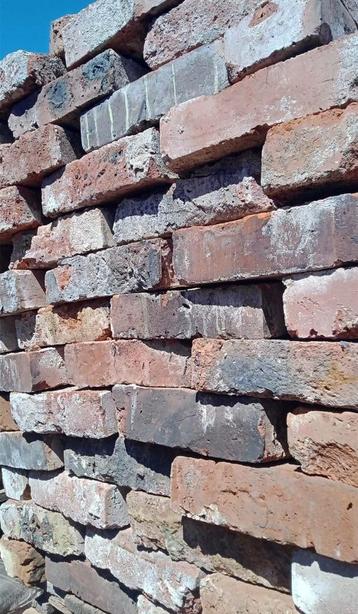 Diverse soorten originele oude steenstrips, 150-200 jaar oud beschikbaar voor biedingen