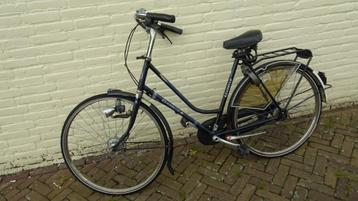 Te Koop: Gazelle damesfiets, kleur donkerblauw. beschikbaar voor biedingen