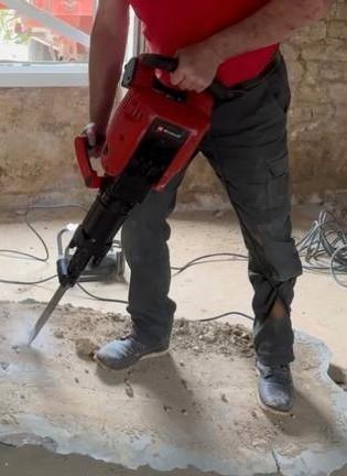 Huur Sloophamer / breekhamer €25 per dag, Doe-het-zelf en Verbouw, Gereedschap | Boormachines, Zo goed als nieuw, Boor- en/of Breekhamer