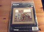 Janlynn Vintage borduurpakket Cheetah and Cubs. Ongebruikt, Hobby en Vrije tijd, Nieuw, Handborduren, Ophalen of Verzenden, Borduurpakket